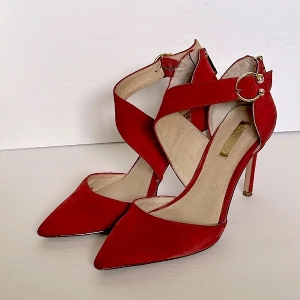 LOUISE ET CIE JENNOX HEEL Womens 5.5 or 36 Medium Red Suede